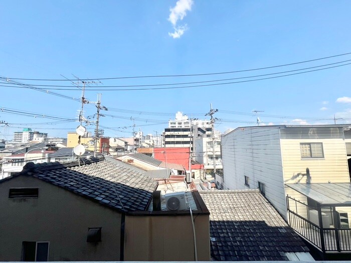 サ－ティフル新二条の室内からの展望