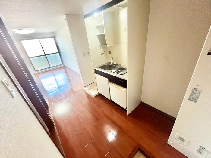 サ－ティフル新二条の内観写真