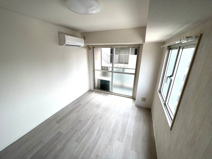 物件内観写真13　(居室)