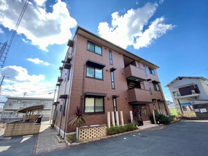 パルクソレイユⅢ棟外観写真