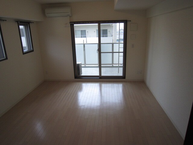 物件内観写真13　(居室)