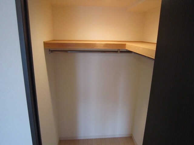 物件内観写真15　(収納)