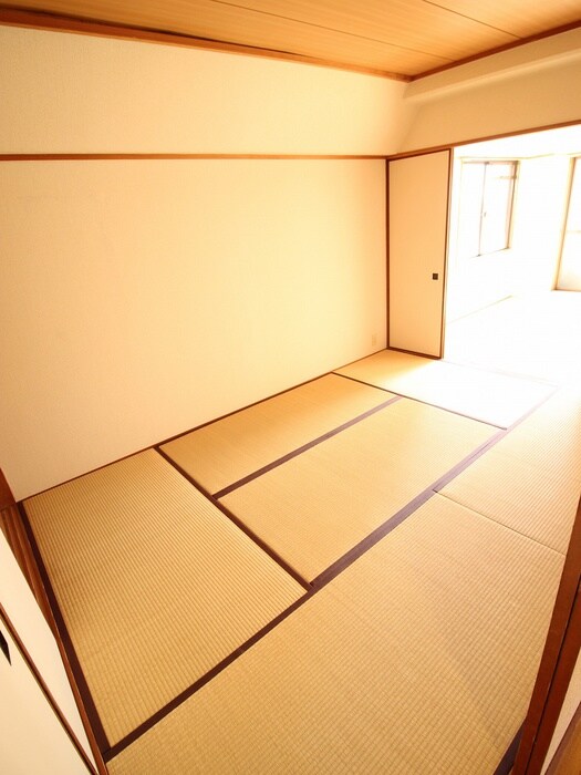 物件内観写真14　(居室)