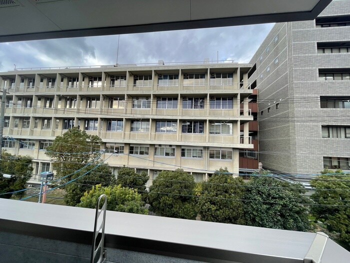 物件内観写真22　(室内からの展望)