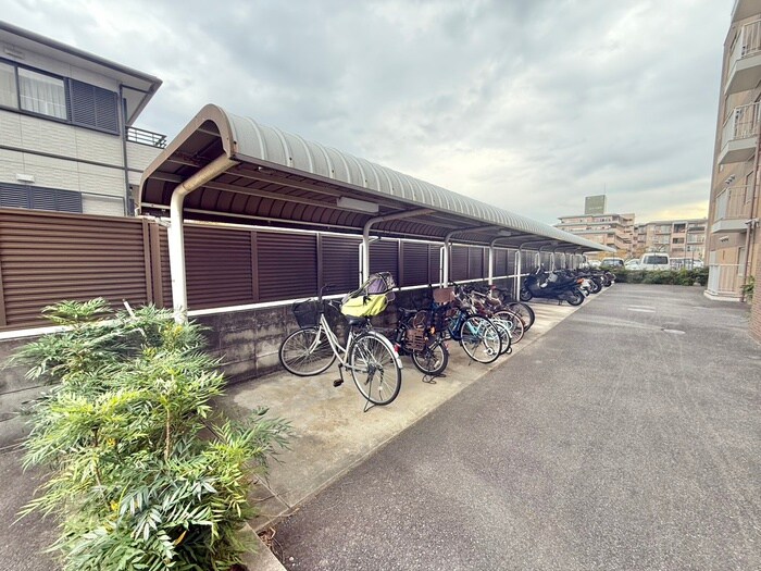 スマイルオ－キッドの駐輪場