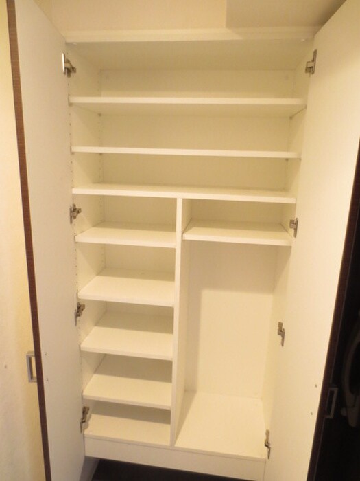 物件内観写真8　(靴箱)