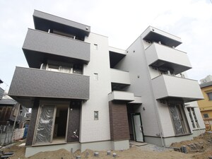 YOURMAISON　粉浜駅前外観写真