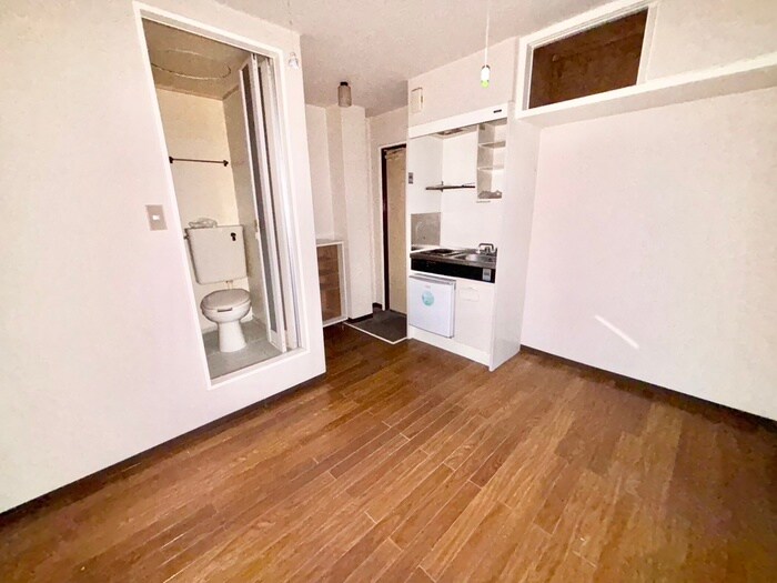 物件内観写真8　(居室)