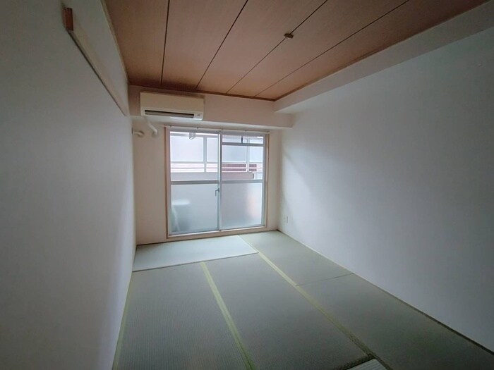 物件内観写真10　(居室)