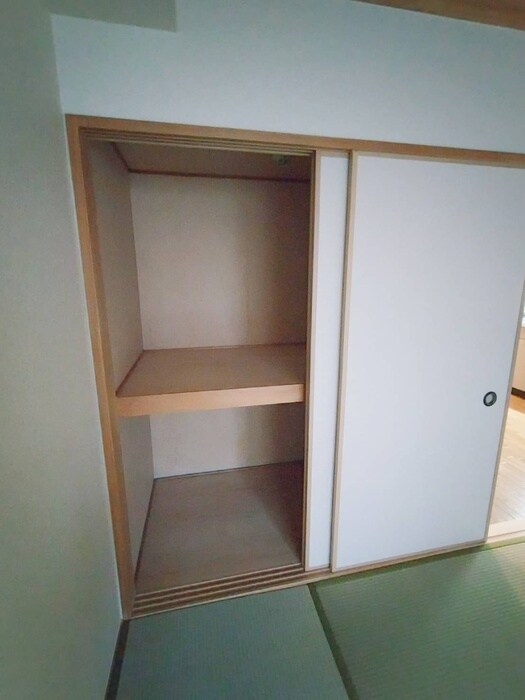 物件内観写真11　(収納)