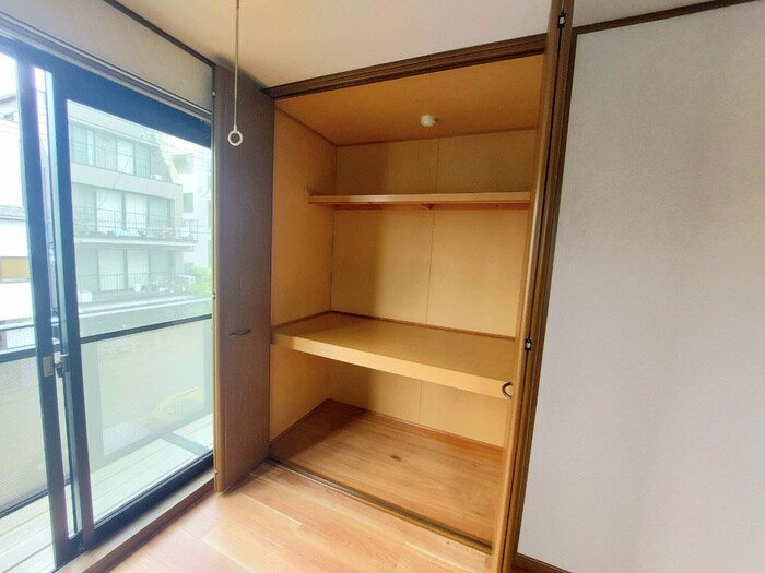 物件内観写真13　(収納)
