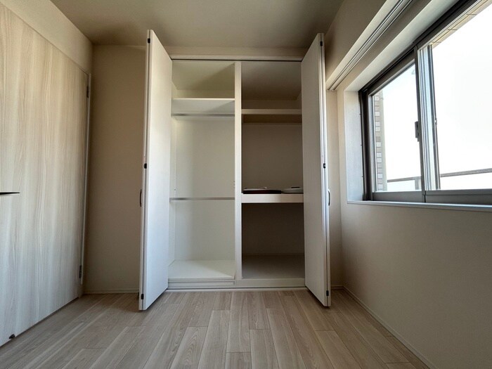 物件内観写真18　(収納)