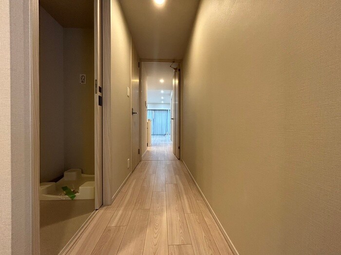 物件内観写真20　(廊下)