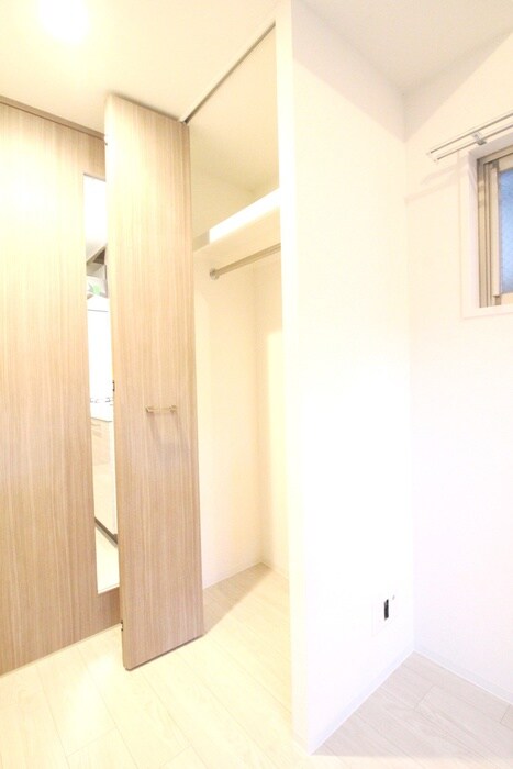 物件内観写真15　(収納)