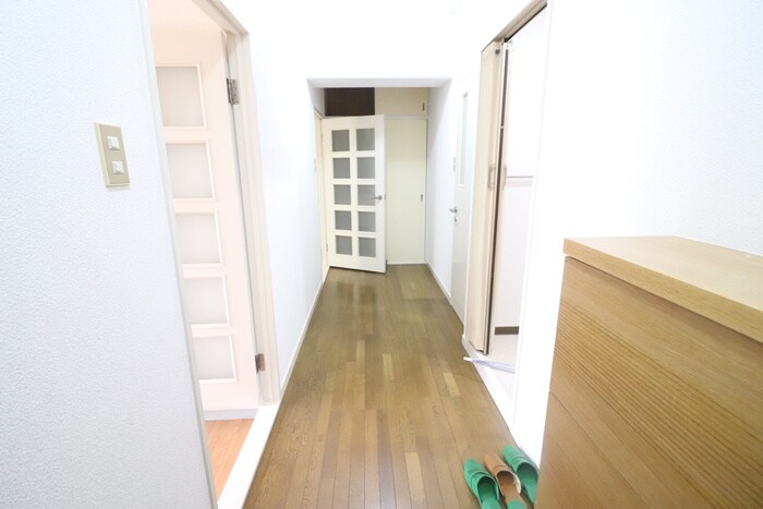 物件内観写真19　(廊下)