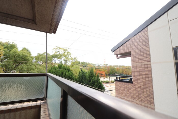 物件内観写真20　(室内からの展望)