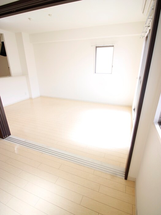 物件内観写真18　(居室)