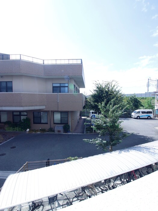 物件内観写真22　(室内からの展望)