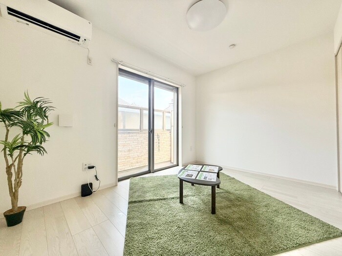 物件内観写真8　(居室)