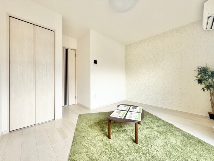 物件内観写真10　(居室)