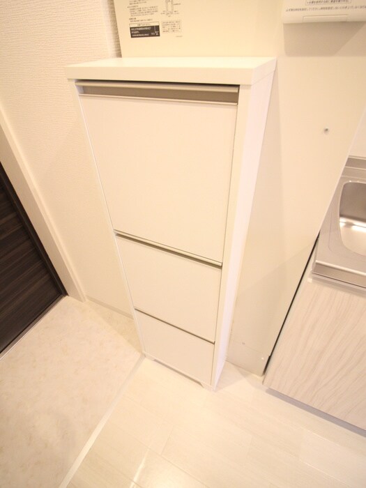 物件内観写真8　(靴箱)