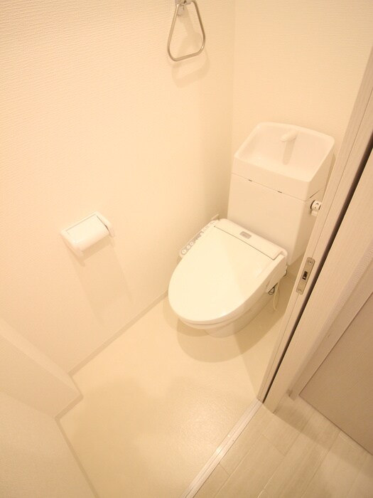 物件内観写真9　(トイレ)