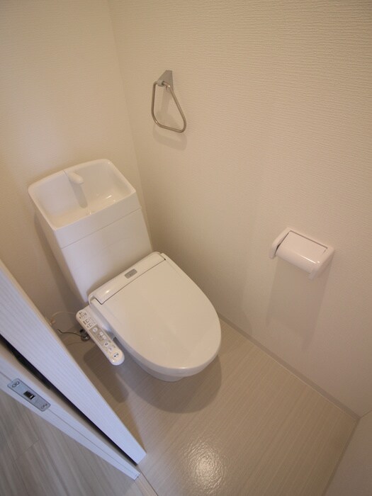 物件内観写真13　(トイレ)