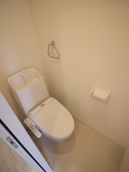 物件内観写真13　(トイレ)