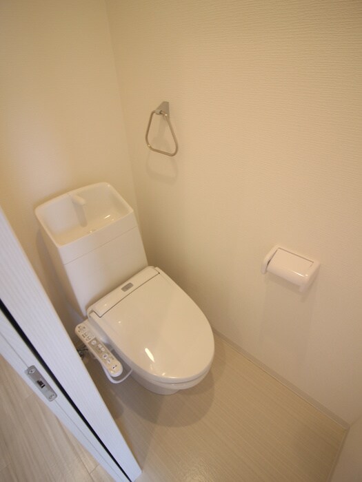 物件内観写真13　(トイレ)
