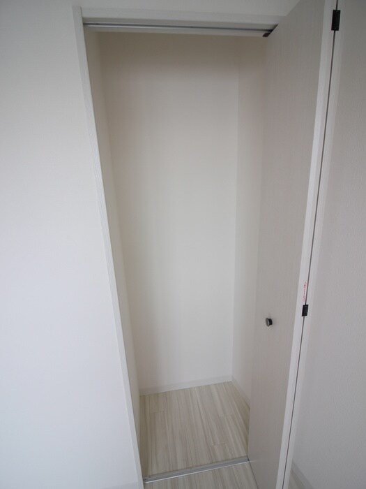物件内観写真15　(収納)