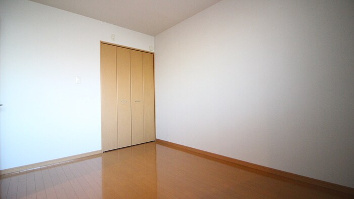 物件内観写真14　(居室)