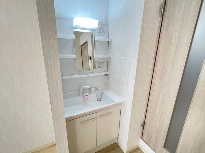 物件内観写真10　(洗面)