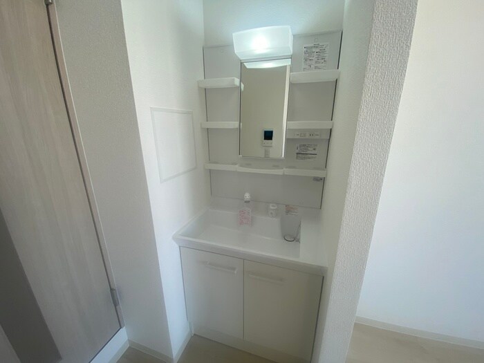 物件内観写真12　(洗面)