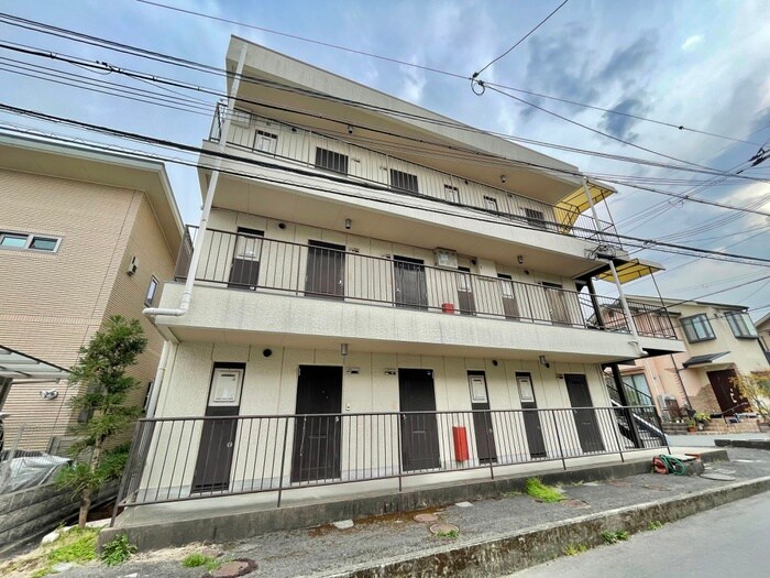 物件外観写真1　(外観写真)