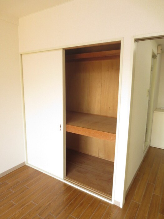 物件内観写真10　(収納)