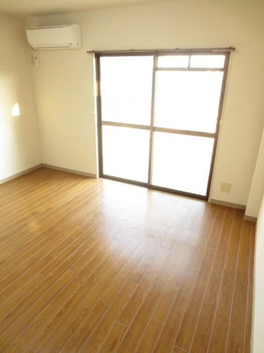 物件内観写真12　(居室)