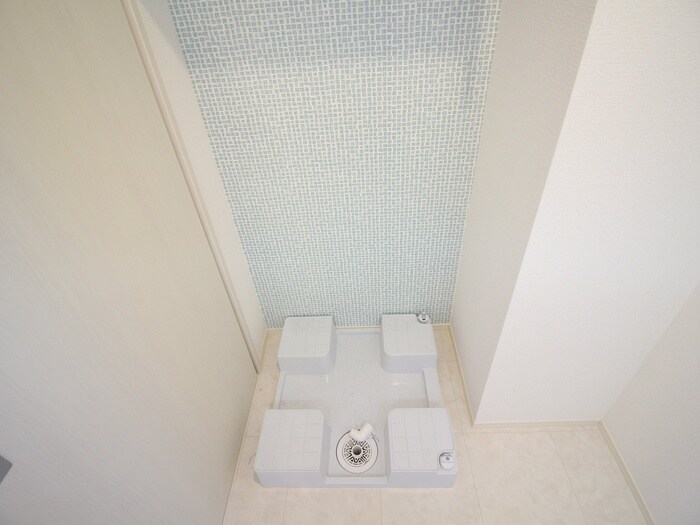 物件内観写真11　(洗濯機置場)