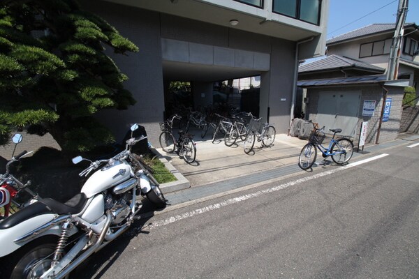駐輪場