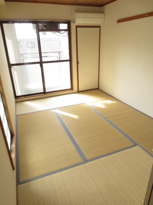 物件内観写真5　(居室)