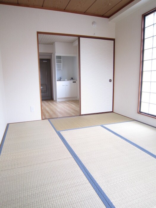 物件内観写真6　(居室)