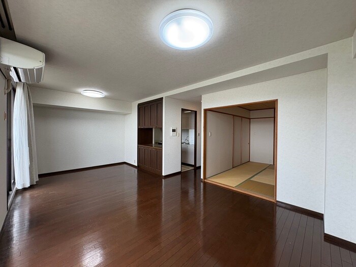 物件内観写真7　(居室)