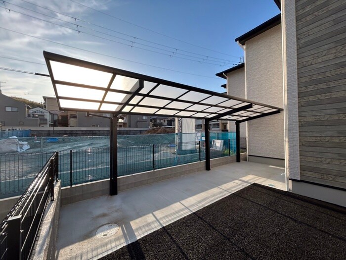 物件外観写真4　(駐輪場)