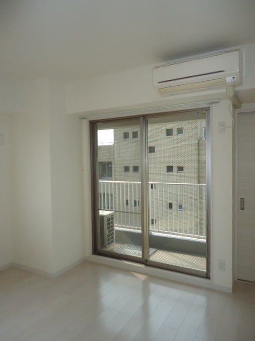 物件内観写真15　(居室)