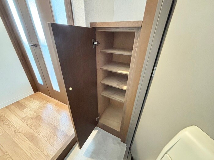 物件内観写真12　(靴箱)