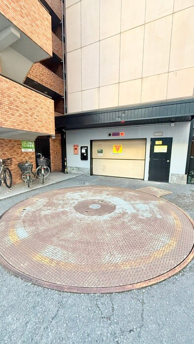 物件外観写真6　(駐車場)