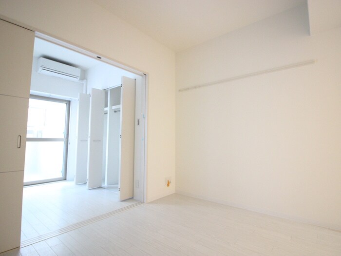 物件内観写真13　(居室)