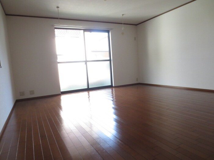 物件内観写真6　(居室)