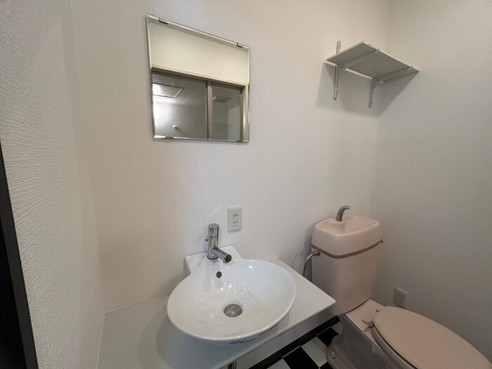 物件内観写真11　(洗面)