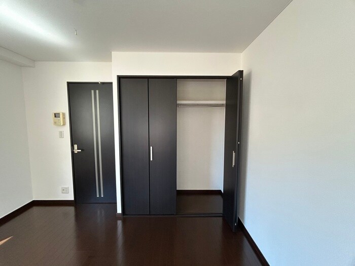 物件内観写真12　(収納)