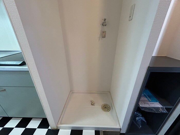 物件内観写真22　(洗濯機置場)